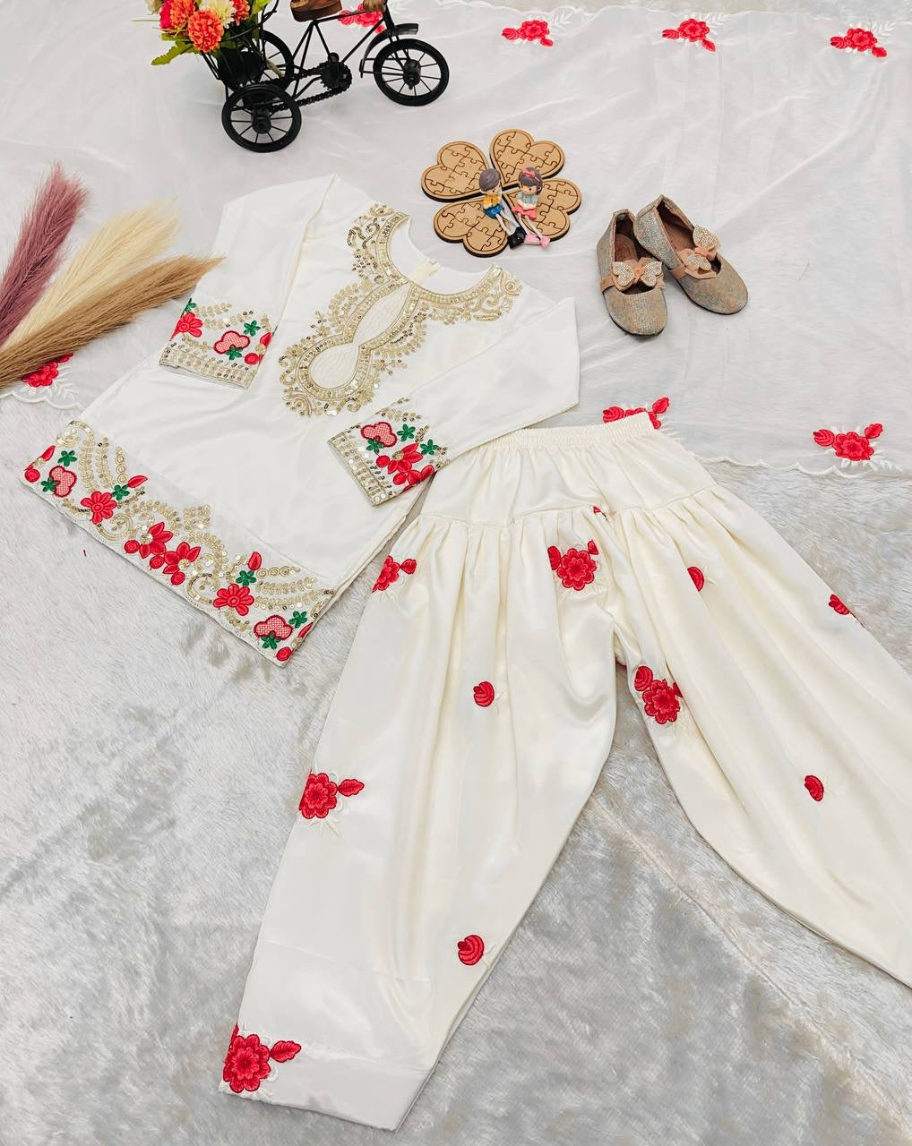 Girls Heavy Embroidered Salwar Suit Set – Crepe Top, Salwar & Organza Dupatta